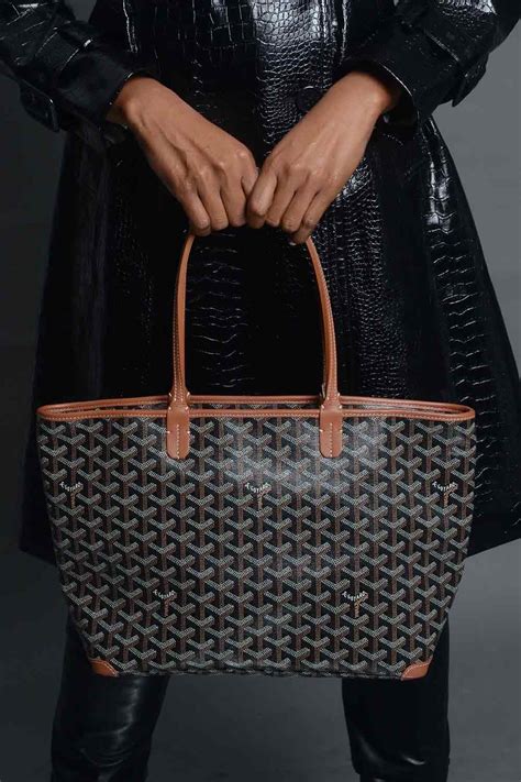 goyard artois mm price paris|goyard mm bag price.